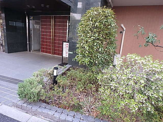 エクセレント文京動坂のエントランス