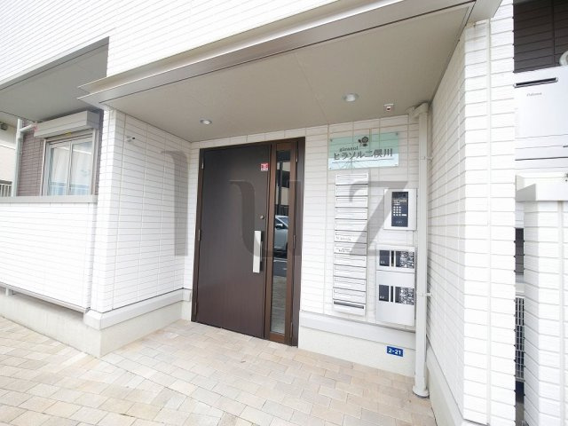 アルセ二俣川のエントランス
