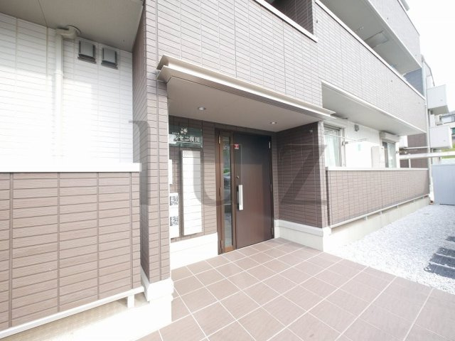 アルセ二俣川のエントランス