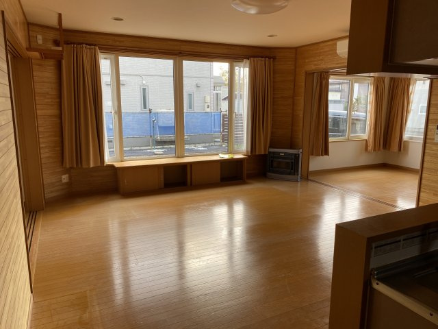 小清水町南町1丁目739番50 中古住宅の居間・リビング