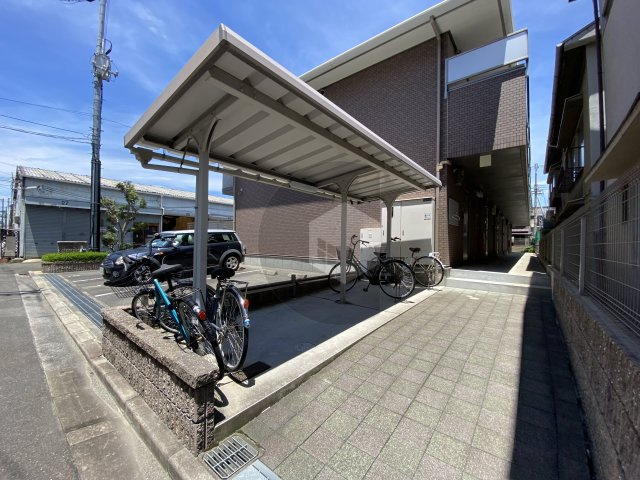エスポワールコウダのエントランス