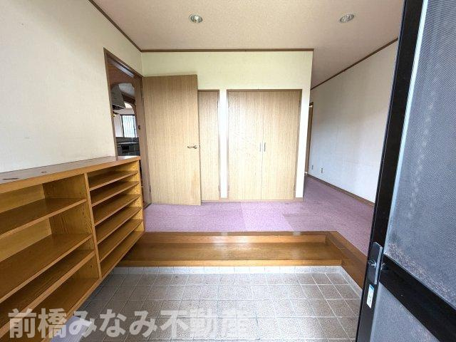 【中古】渋川市半田　６LLDDKKの玄関|きれいな玄関です