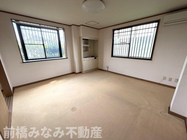 【中古】渋川市半田　６LLDDKKの洋室|スタンダードな洋室です