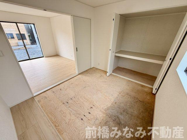 【新築】前橋市川原町第4　３号棟(全３棟)　クレイドルガーデン　新築建売分譲の和室|柔らかい畳が心地よい和室