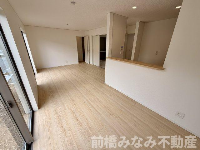 【新築】前橋市川原町第4　３号棟(全３棟)　クレイドルガーデン　新築建売分譲の居間・リビング|おしゃれな居間です