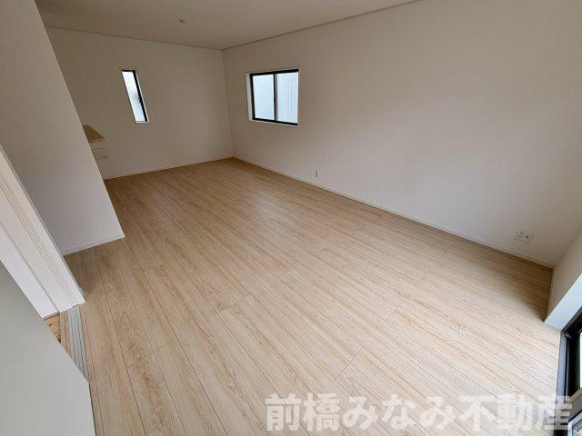 【新築】前橋市川原町第4　２号棟(全３棟)　クレイドルガーデン　新築建売分譲の居間・リビング|ゆったり過ごせる居間です