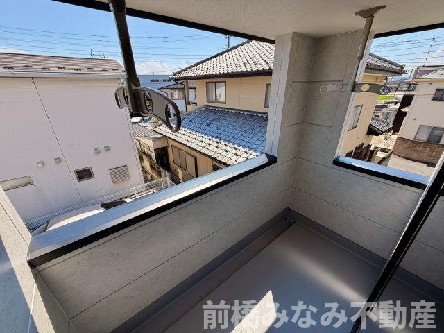 【新築】前橋市青柳町第４　限定１棟　リーブルガーデン　新築建売のバルコニー|暖かな日差しのふりそそぐバルコニー
