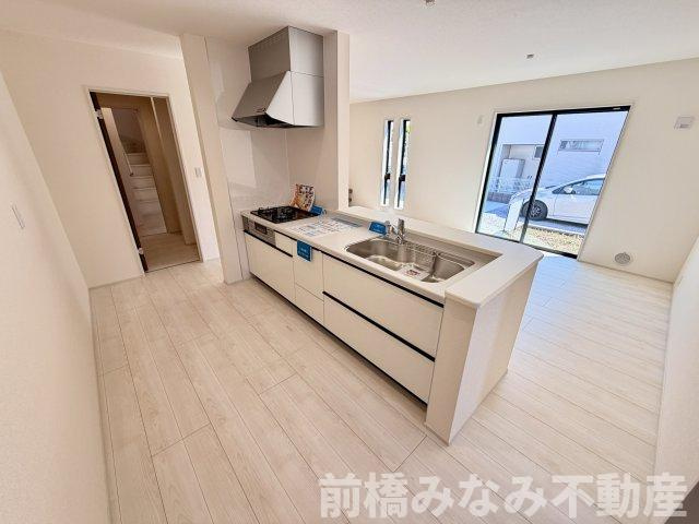 【新築】前橋市青柳町第４　限定１棟　リーブルガーデン　新築建売のキッチン|キッチンでお料理をお楽しみください