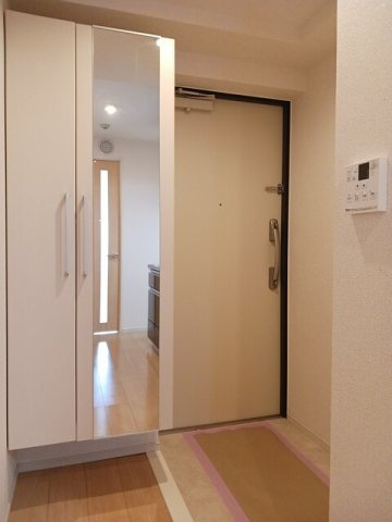 ゴールデン　ソレイルの玄関