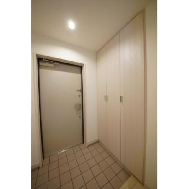 白壁リンクスの玄関|※写真は同タイプ住戸です。