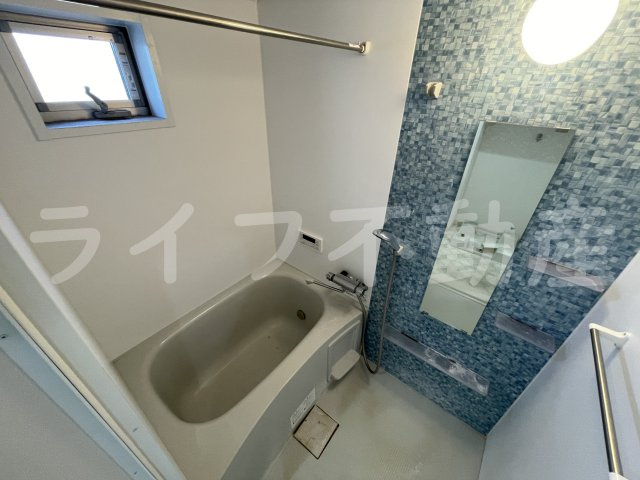 クリエオーレ長瀬の浴室|きれいなお風呂です