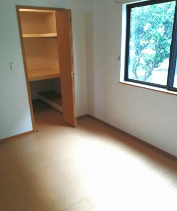 Ｃａｌｍｅ　Ｋｕｒｉｎｏｋｉの洋室