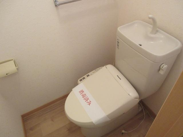 メゾンウインベルA棟のトイレ