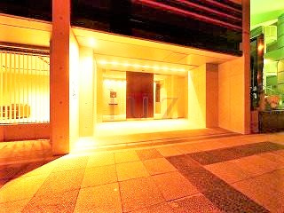 ズーム横浜のエントランス