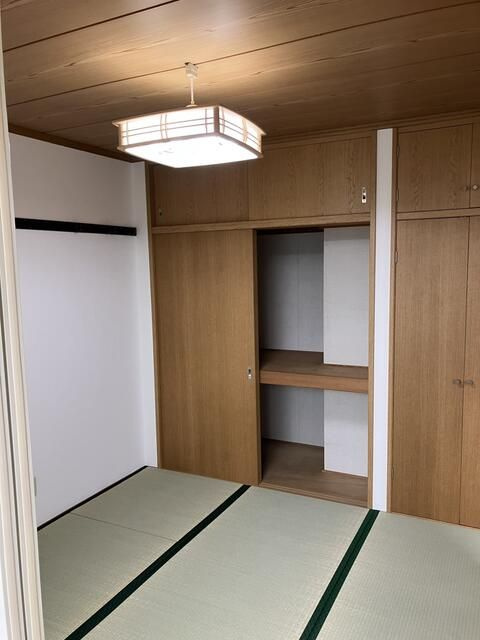 ファミーユ御所山の周辺