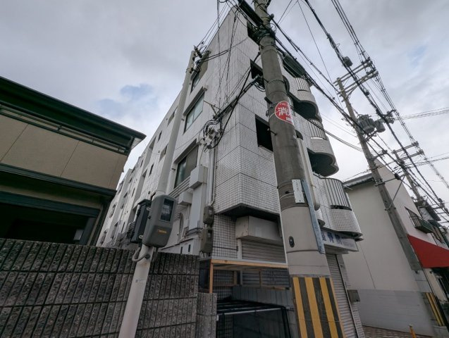 ハイツマドレーの外観