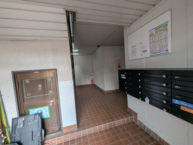 ハイツマドレーのロビー