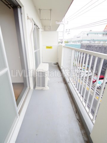 東村山市野口町２丁目の賃貸マンションのバルコニー