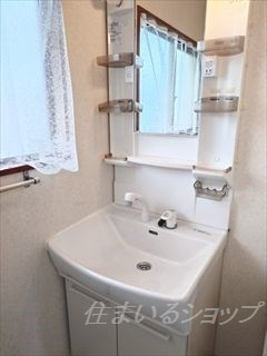 ゆきハウス２の洗面所|シャンプードレッサー