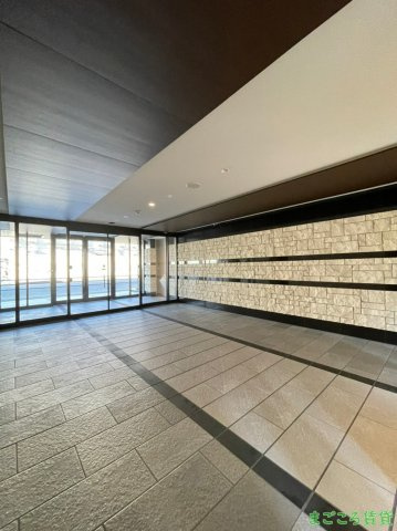 【エントランス】 | アドバンス大阪ドーム前アヴェニール