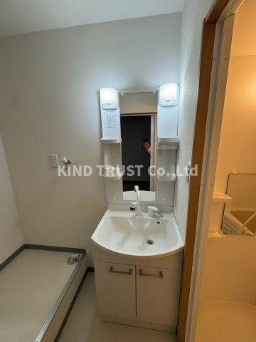 マンション中出の洗面所|忙しい朝には欠かせない洗面所です