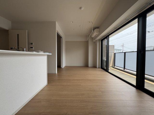 トリニティ豊中本町の居間・リビング