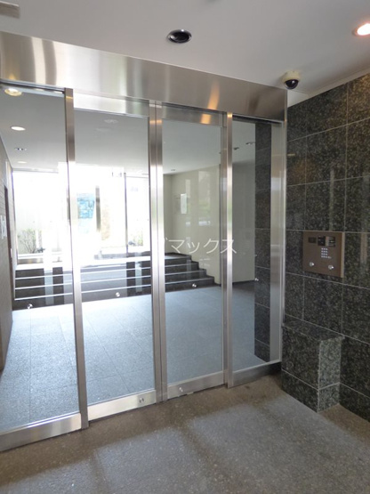 【エントランス】甲子園六石町ハイツ
