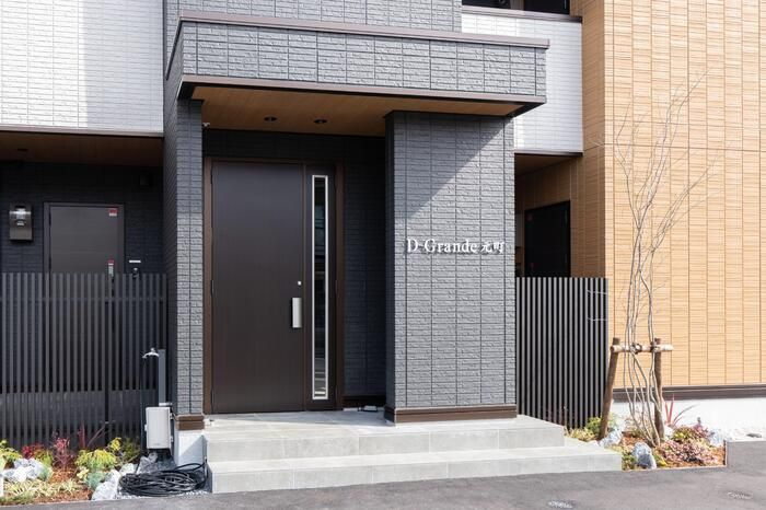 D-Grande元町のエントランス