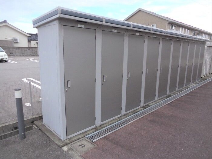 サンシャイン上冨居