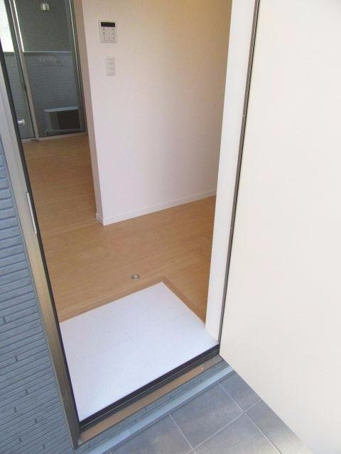 【玄関】