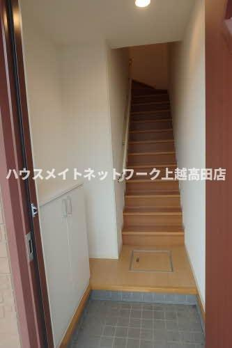 オリエンタルコートの玄関|玄関