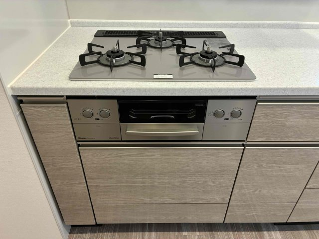 プラウドタワー梅田豊崎のその他|新品未使用！火力の調節しやすい3口コンロ！