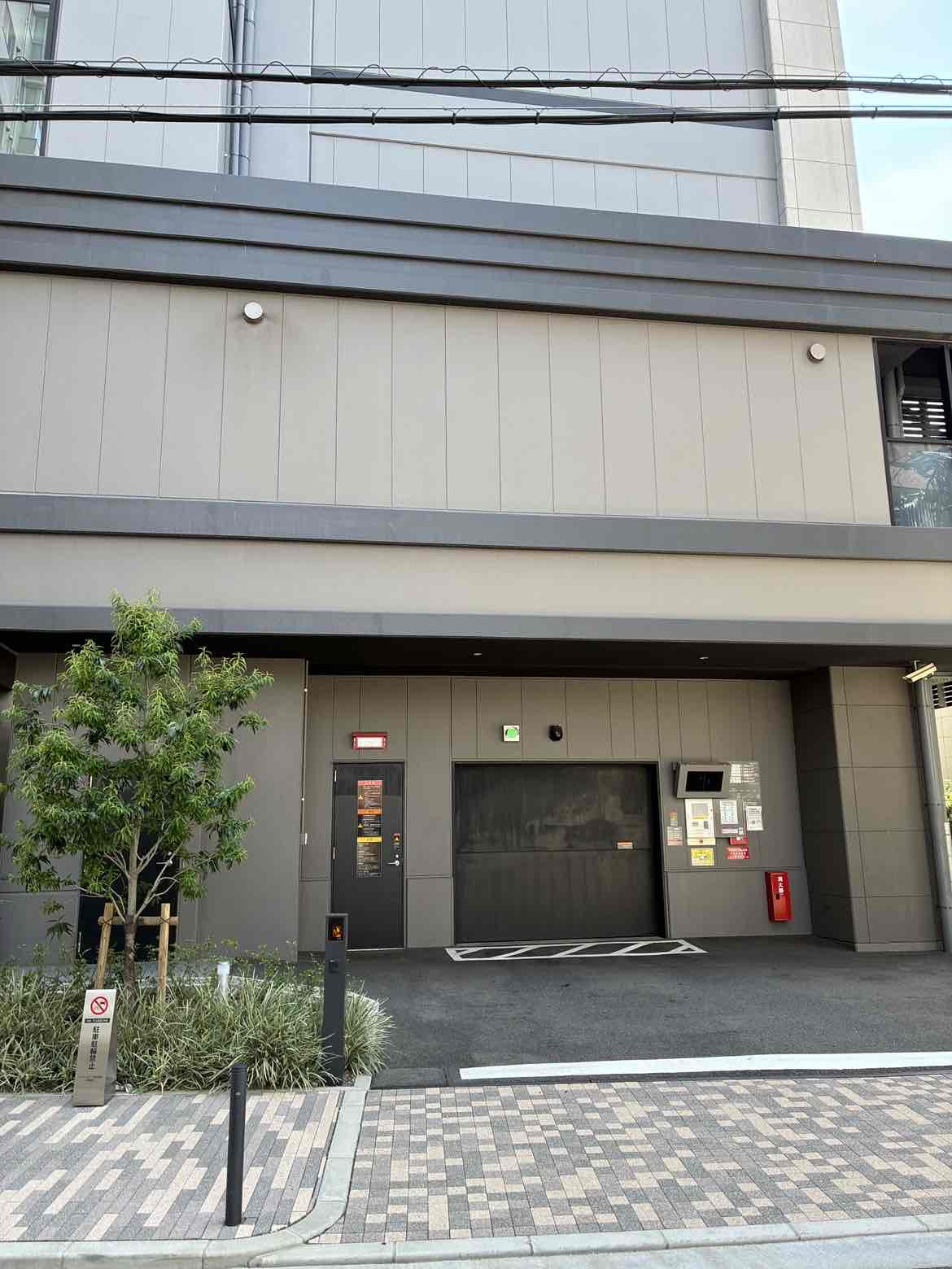 プラウドタワー梅田豊崎の駐車場