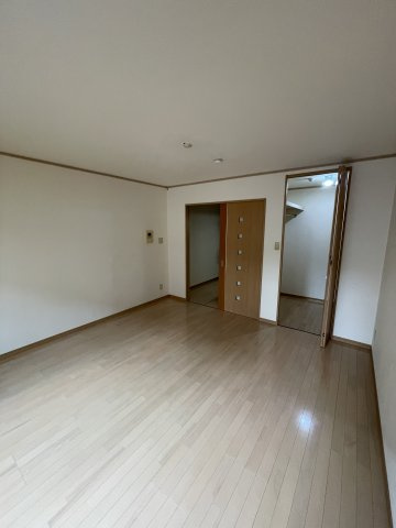 COCOONS-Designの洋室