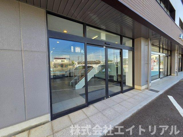 岡田ビルのエントランス