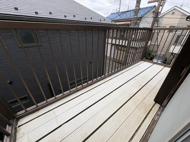 松戸市栄町西３丁目邸宅のバルコニー