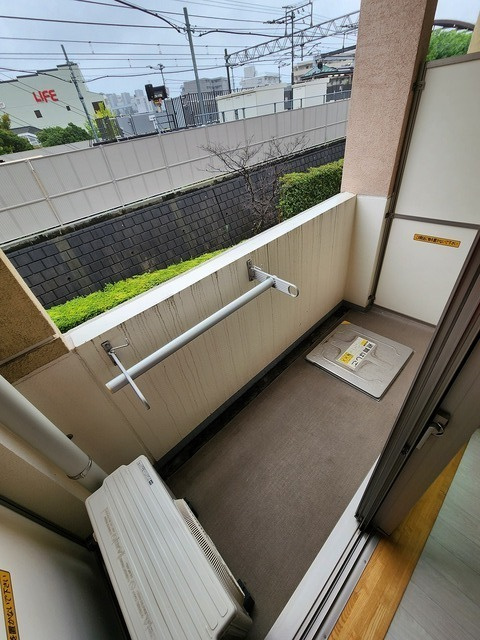 レジオン緑園都市のバルコニー