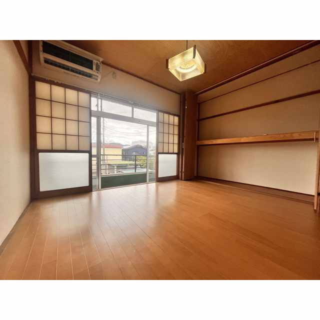 小島ビルの内装