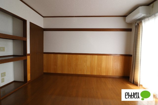 文京町山岸ハイツの居間・リビング