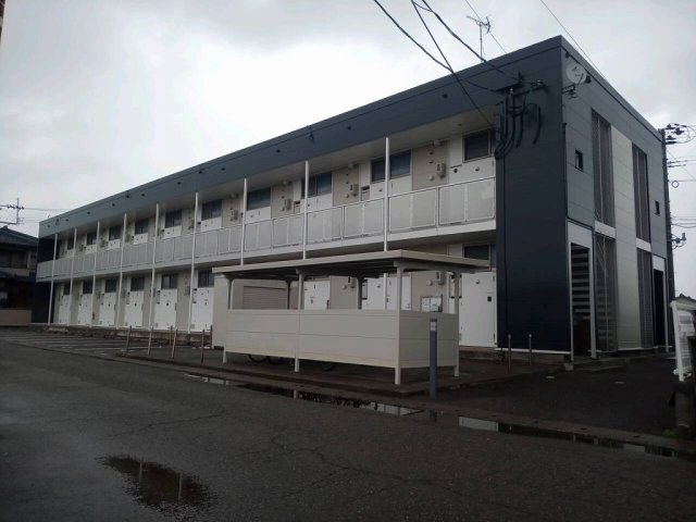 レオパレスアルファの外観