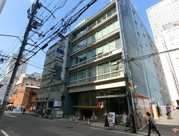 大阪市中央区南本町２丁目の事務所の外観