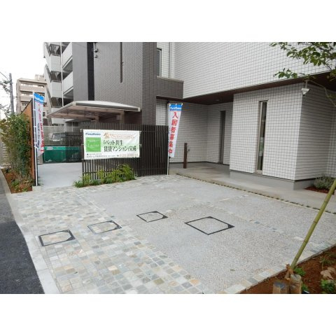 ラシーネONE PARK PLACEのエントランス