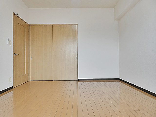 サンパーク一社の洋室