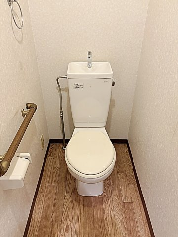 マ・メゾン小牧原　南館のトイレ
