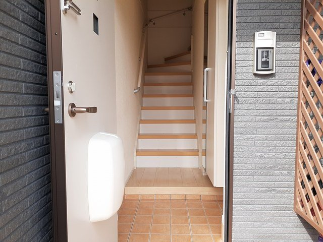 アンダンテ　いわせ野Ⅱの玄関