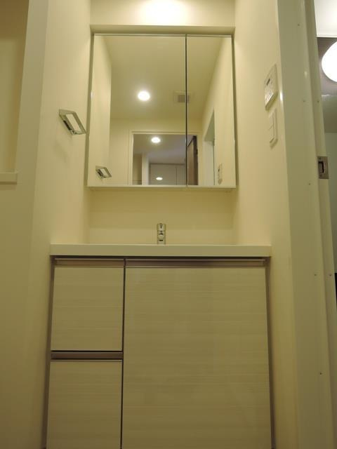 パークアクシス横濱関内ＳＱＵＡＲＥの洗面所|※写真は同タイプ住戸です。