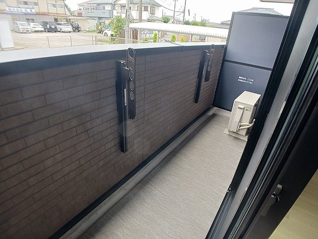 ユニゾン　アザレアⅡのバルコニー