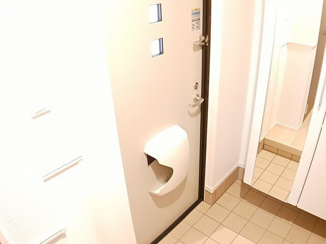 クレストコートⅡの玄関