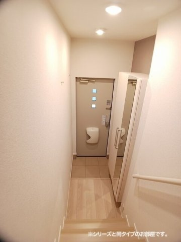 アムール・エ・ペ　Ⅱの玄関