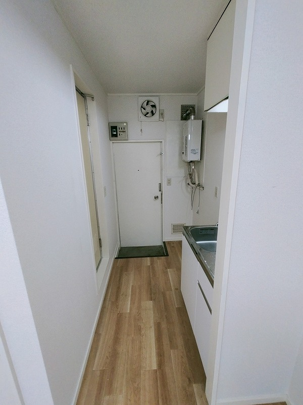 キャピタル北綾瀬Ａの玄関